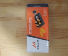 Small bench vise