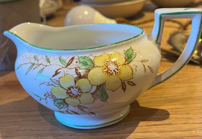Burgess bros plates and jug