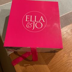Ella&Jo satin mask and brush cleaning cloth