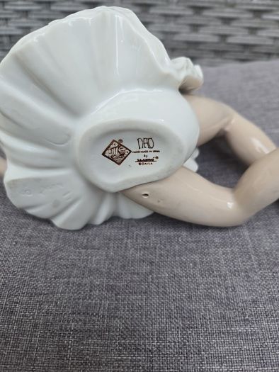 porcelain