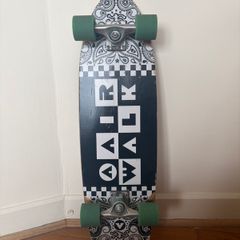 Wooden Cruiser Skateboard Adult with helmet