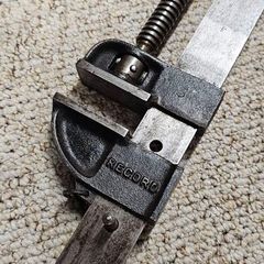 Record sash clamp