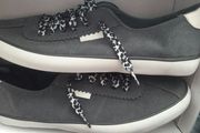 New grey flat shoes/runners