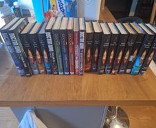 Doctor Who - 20 new series novels