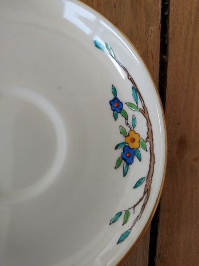 Stunning Vintage Expresso Coffee Cups, Saucers, Sugar Bowl and Milk Jug.