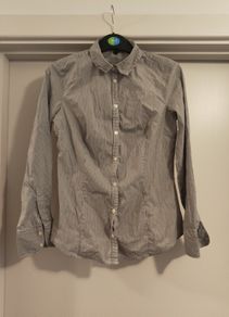 Women Shirt size S stile beneton