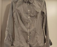 Women Shirt size S stile beneton