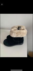 kids Uggs size 6