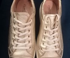 Ladies Gold leather platform shoe