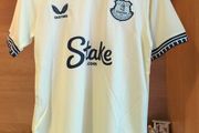 Everton away jersey season 25/26