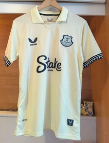 Everton away jersey season 25/26
