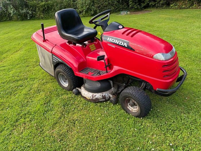 Ride on mower