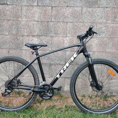 TREK Dual Sport 2 ( Like new)