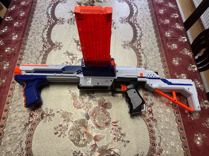 Nerf gun toy