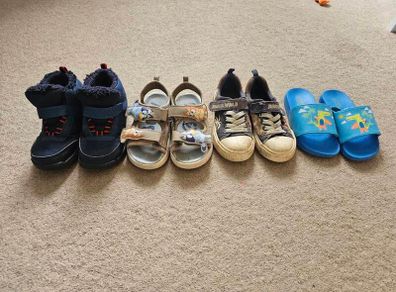 kids shoes size 9