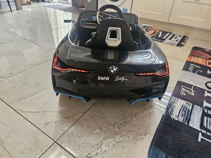 electric car