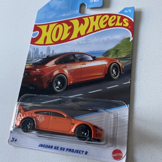 McLaren Senna, Audi R8, Jaguar XE, Cadillac CTS-V/ Fleetwood, Twin Mill - Collectors Set - Hot wheels
