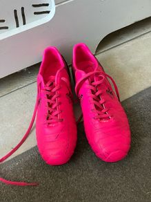 Girls Football boots