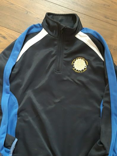 Uniform Kishogue PE jumper and trousers size 13-14 years