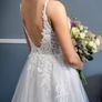Wedding dress Image 3