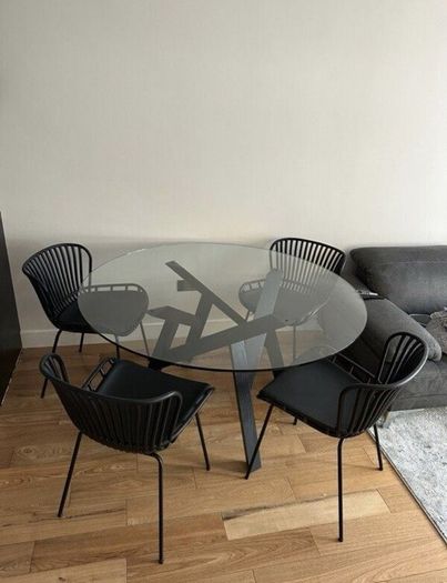 Modern Round Kitchen Table
