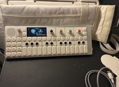 Op-1 Field Teenage Engineering