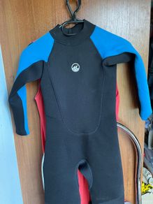 Kids wetsuit 7-8