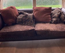 Sofa in perfect condition 225cm long and 93cm depth