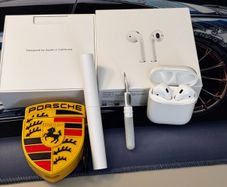Apple AirPods 2 - Great condition - Full box