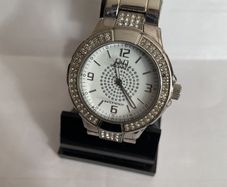 Vintage Q&Q (by Citizen) silver watch