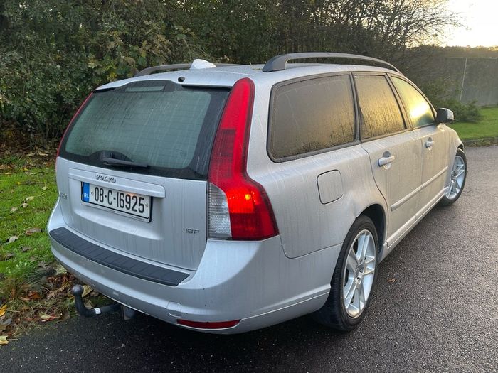 Volvo v50 1.8  petrol no nct or tax for parts or  repair