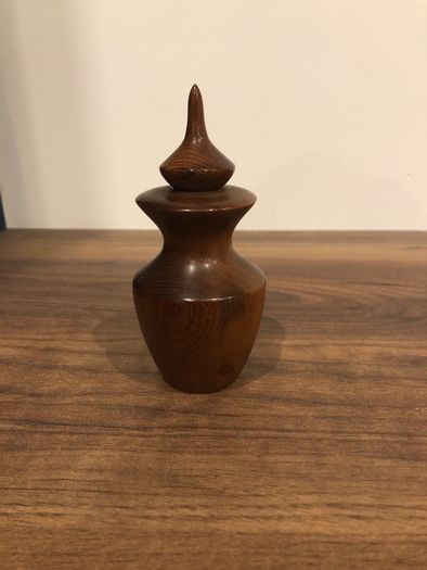 Perfume bottle