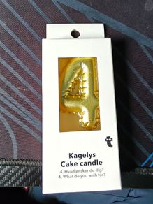 Number 4 cake candle