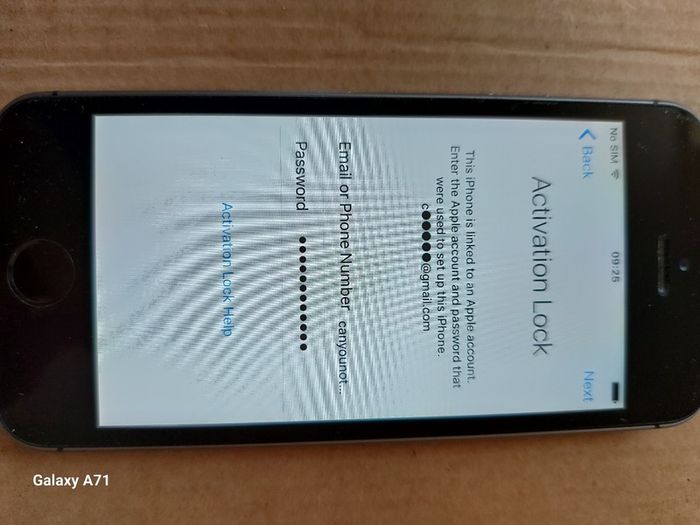Apple Iphone 5s 16GB Activation Locked