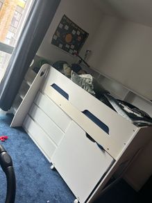 bunk bed