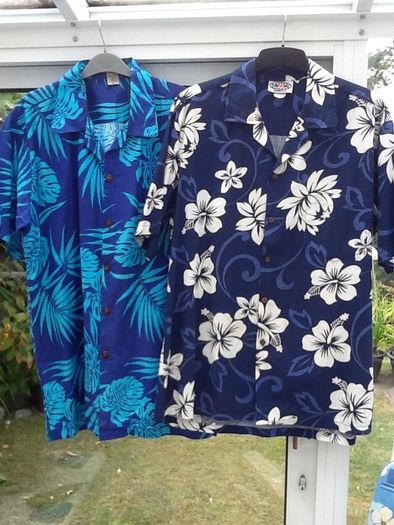 2 Hawaiian Mens 100% Cotton Shirts