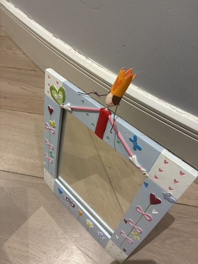 Children's mirror