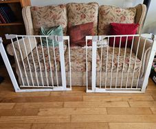 stairs gate barrier stairway fence rail Lindam