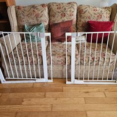 stairs gate barrier stairway fence rail Lindam