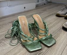 women's shoes