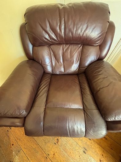 Sofa & 3 recliner chairs