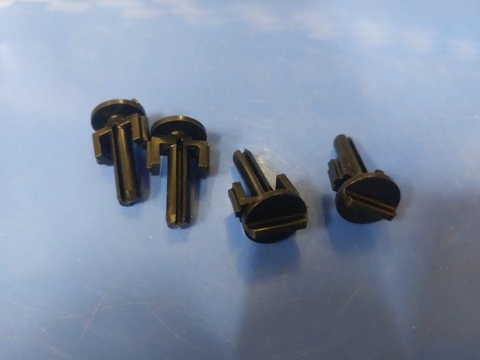 Volvo grille fixings