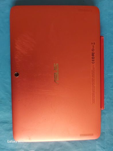 ASUS Tablet and Keyboard Dock, Model T100H, not powering on, for parts or repair