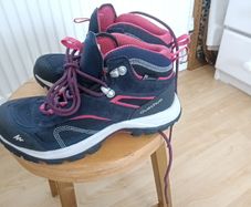 Ladies hiking boots