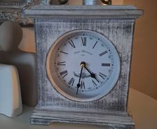 Mantle Clock