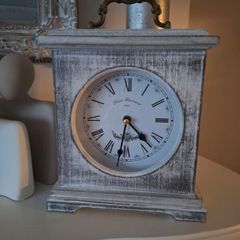 Mantle Clock