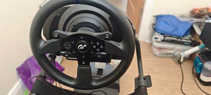 thrustmaster t300rs