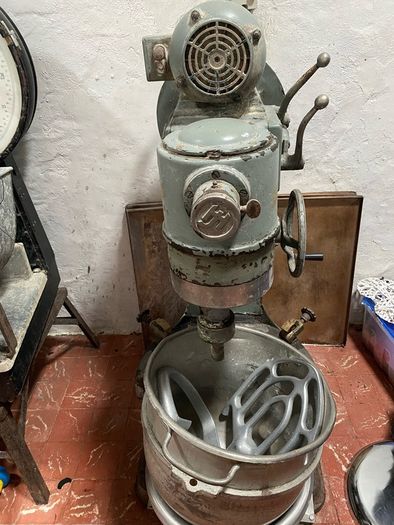 John Hunt (Bolton) "Duratax" 60 quart 3 speed mixer with heavy duty stainless steel mixer bowl trolley