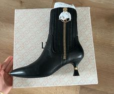 boots /brand new