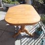 Extendable Oak Table Image 4
